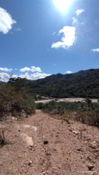 Estrada intransitável para veículos - nomondo